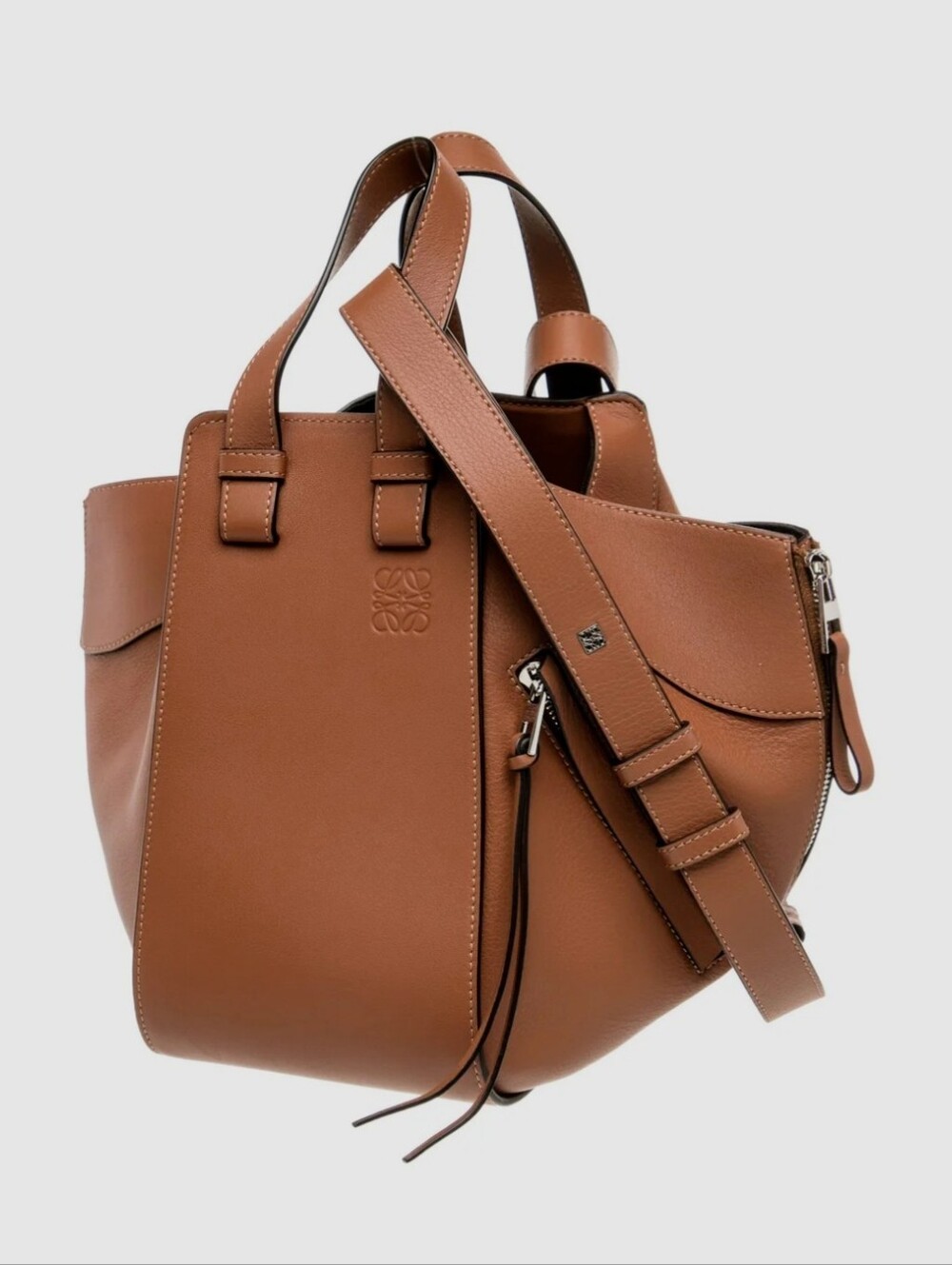 🌟 Loewe Hammock Tan Leather Tote — Medium, Authentic, like new!